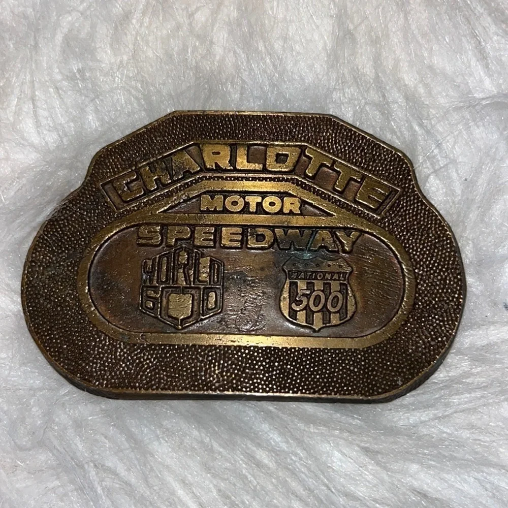 Charlotte motor speedway world gold national 500 belt buckle vintage